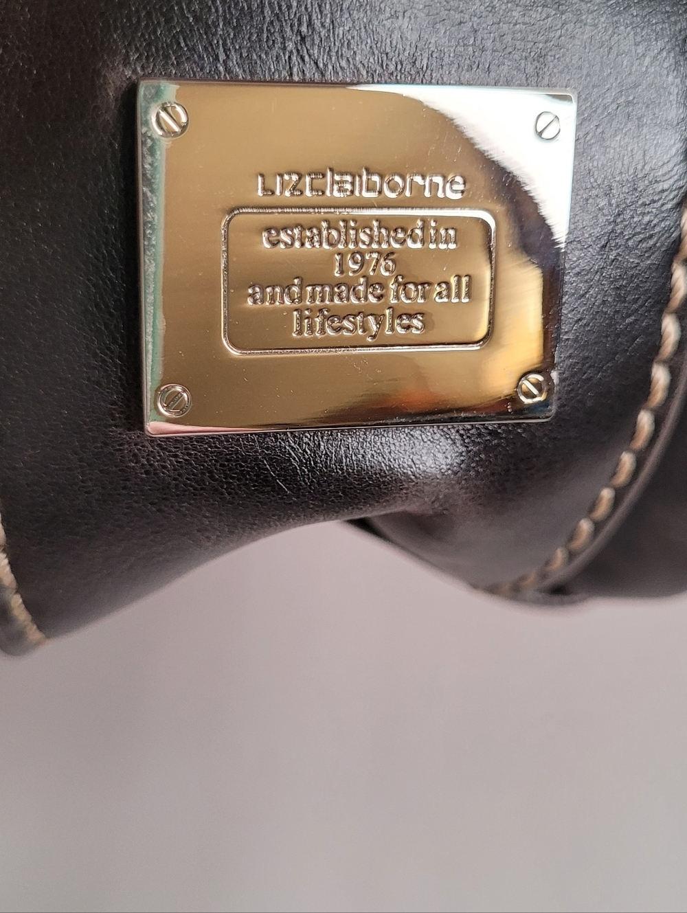 Liz Claiborne Black Shoulder Bag - Picture 10 of 14